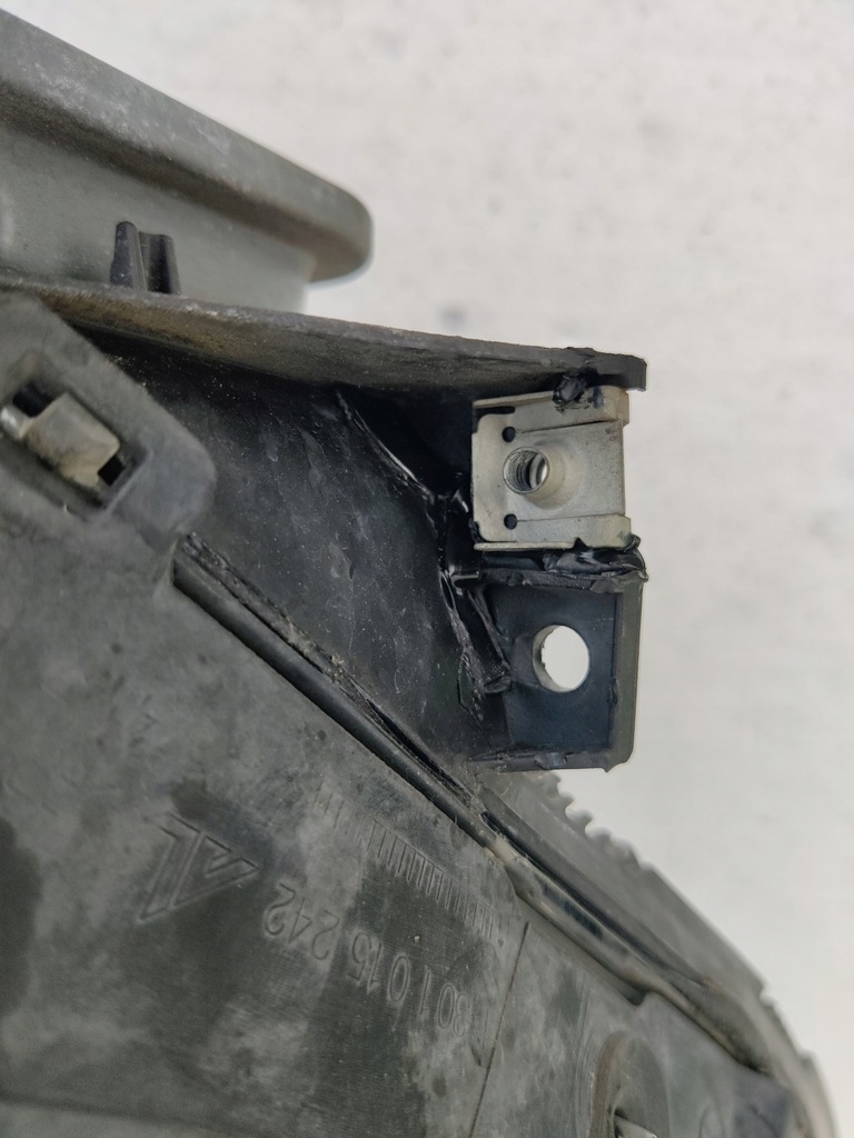 фото №10, Лампа права ксенон mercedes w204 2048203059