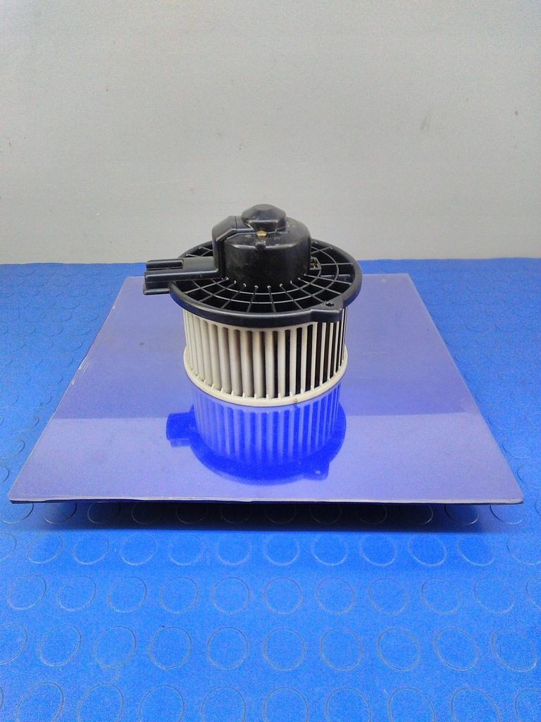 фото №1, Mazda 3 вентилятор повітродувка обдув 8940000