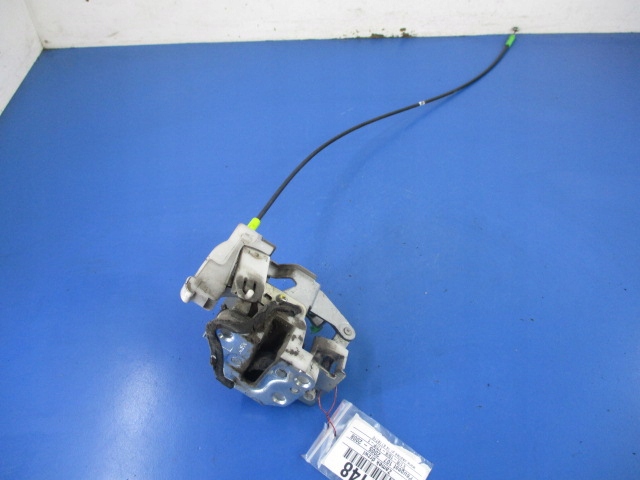 фото №1, Peugeot 107 i замок дверь левый задний+трос