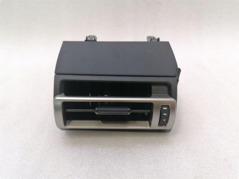 фото №1, Lexus rc f track xc10 air vent 55650-24090 nozzle решітка rhd