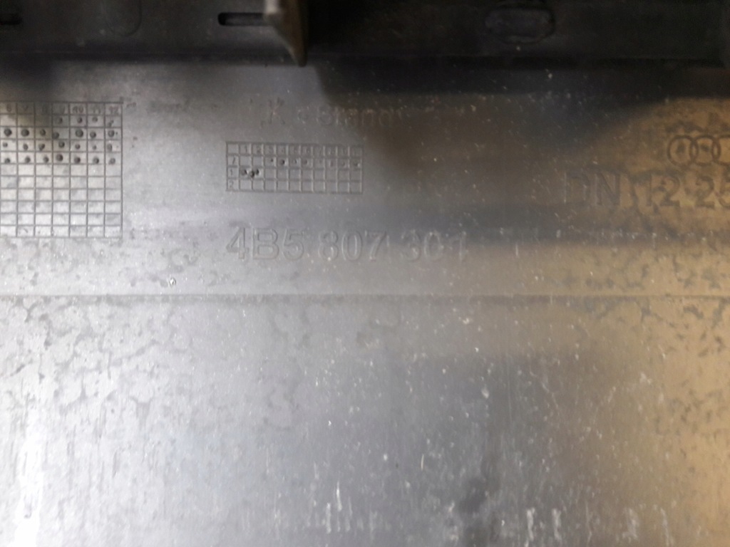 фото №13, 4b5807301 бампер задня audi a6 c5 sedan szary