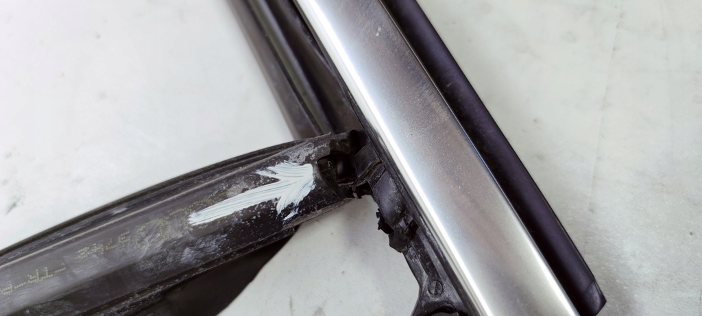 фото №7, Прокладка дверь левый задняя audi q7 4m 4m0839431