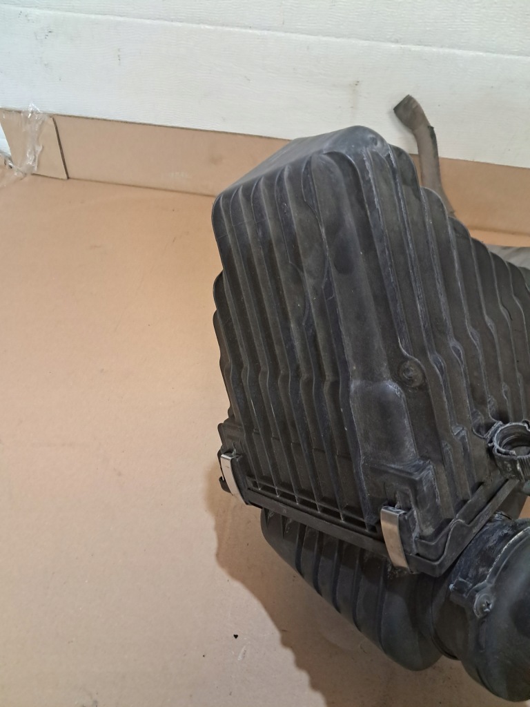 фото №14, Корпус фільтра повітря q7 4l touareg 3.0 tdi 7l6129601q