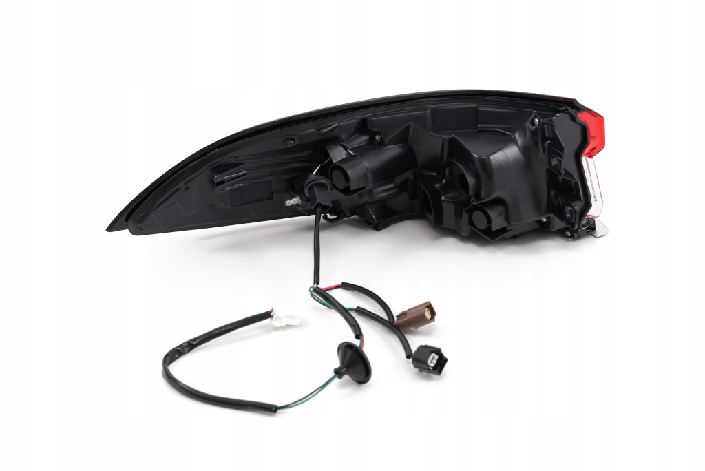 фото №11, Toyota corolla xii e21 19+ sedan кузовная лампа led правый задняя 8155002d21