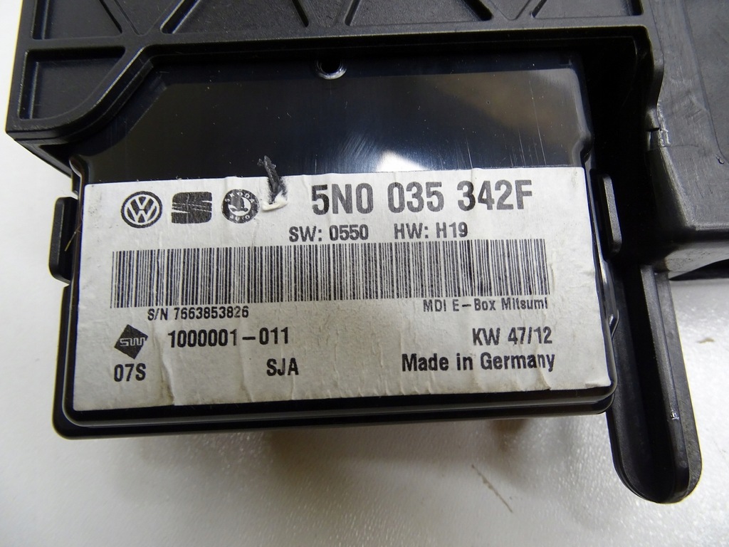 фото №7, Модуль зчитувач інтерфейс media-in 5n0035341g vw tiguan i 5n lift passat cc