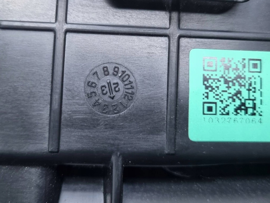 фото №7, Polestar 2 2023 с передний решётка радиатора