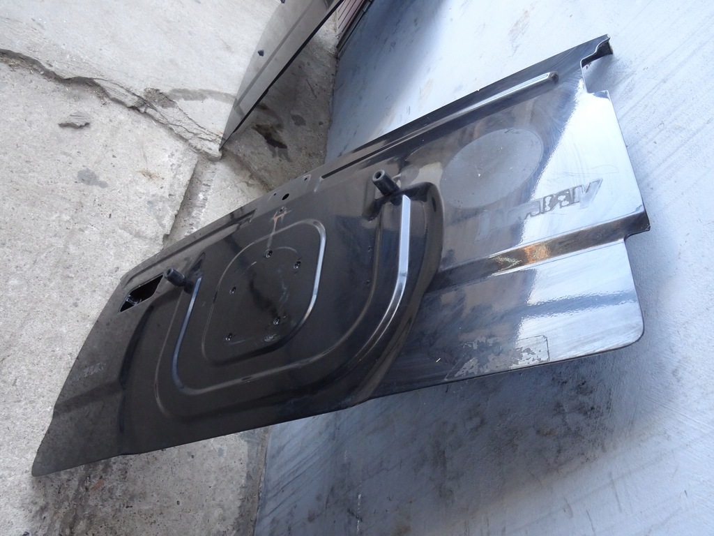 фото №8, Suzuki jimny кришка багажника борт багажника 01r