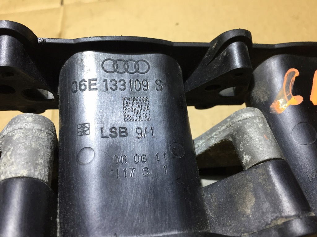 фото №6, Q5 3.2 fsi колектор всмоктуючий молдинг лівий 06e133109s