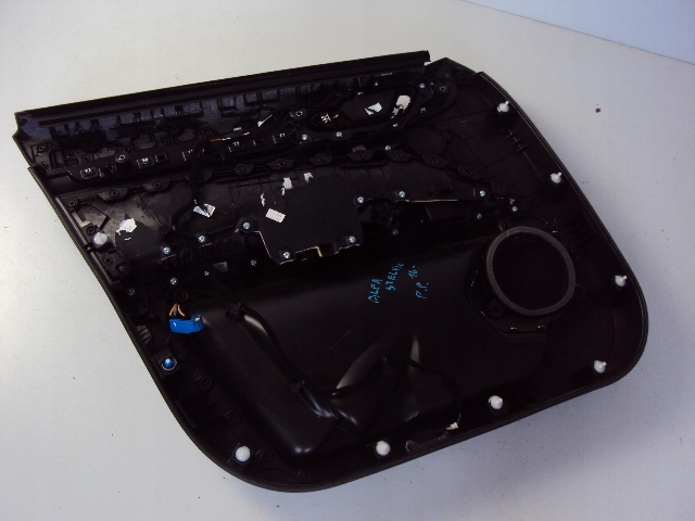 фото №7, Обивка дверь правый перед alfa romeo stelvio 16-