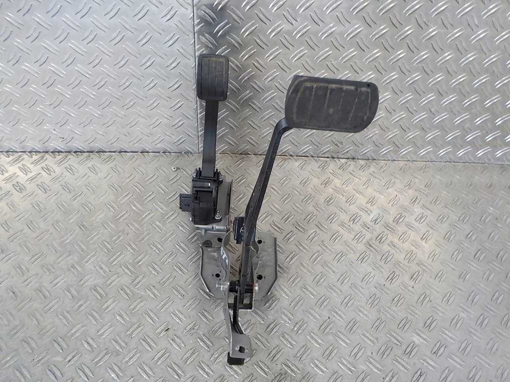 фото №1, Peugeot 3008 ii педаль газа тормоза