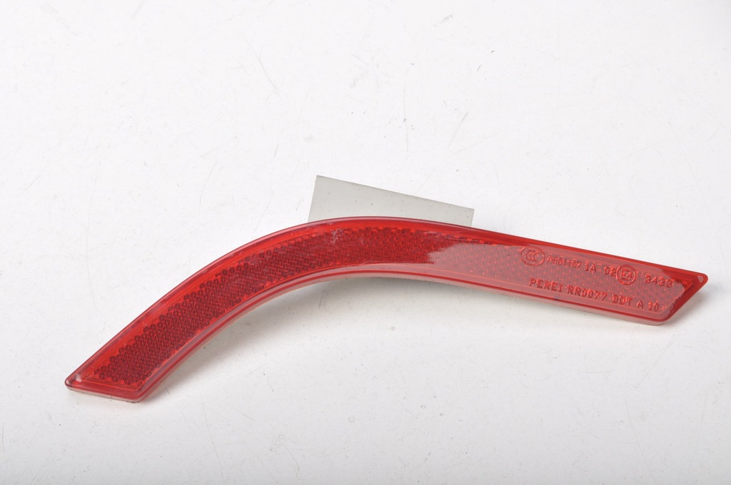 фото №1, Mclaren mp4 spider отражатель бампера левый задняя