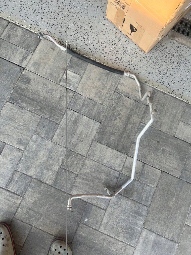 фото №1, Шланг кондиционера toyota auris i 88707-02030