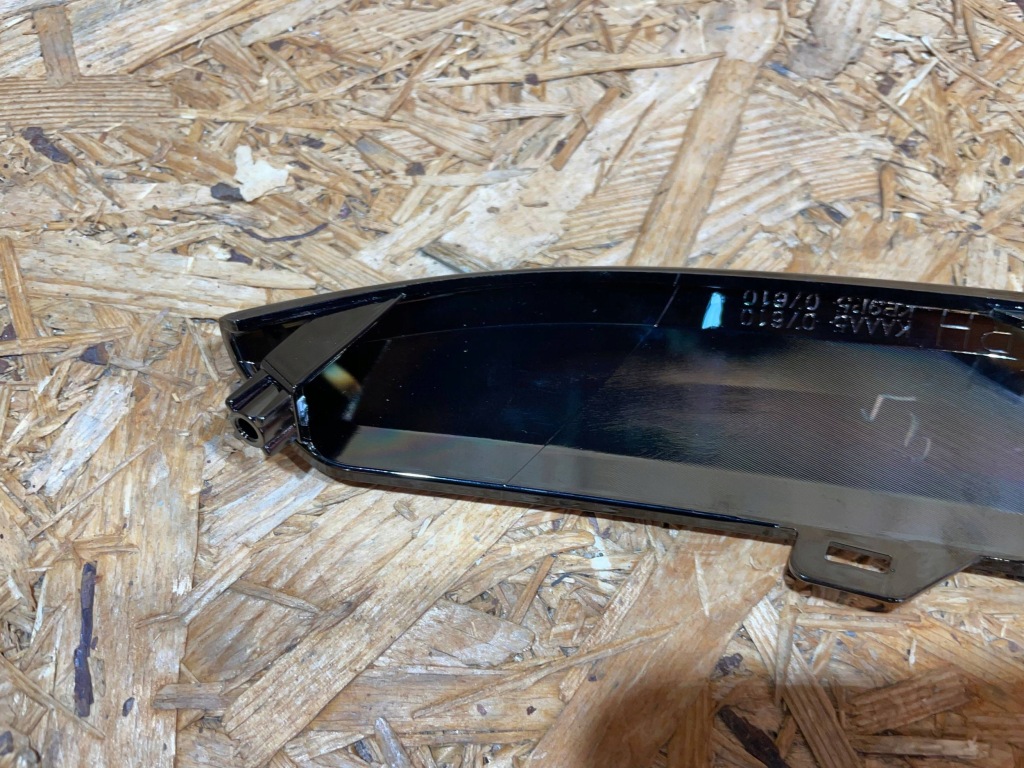 Mazda cx90 cx-90 23- решітка  молдинг решітка під  фара правий перед передня Київ