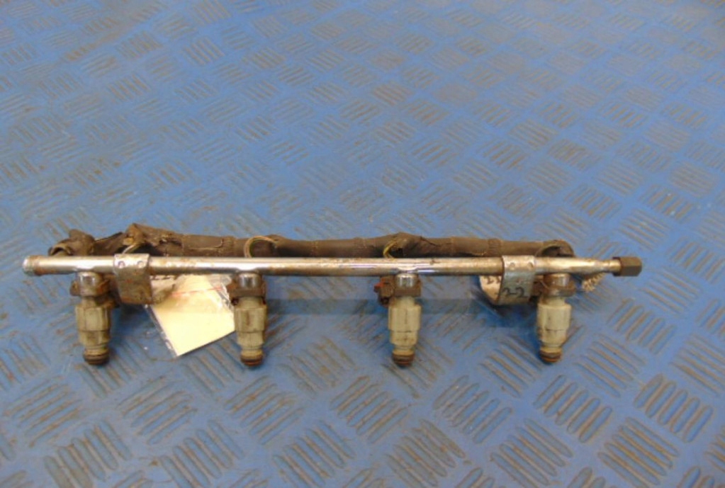 фото №6, Chrysler pt cruiser 2.0 16v молдинг упорскування 04669768