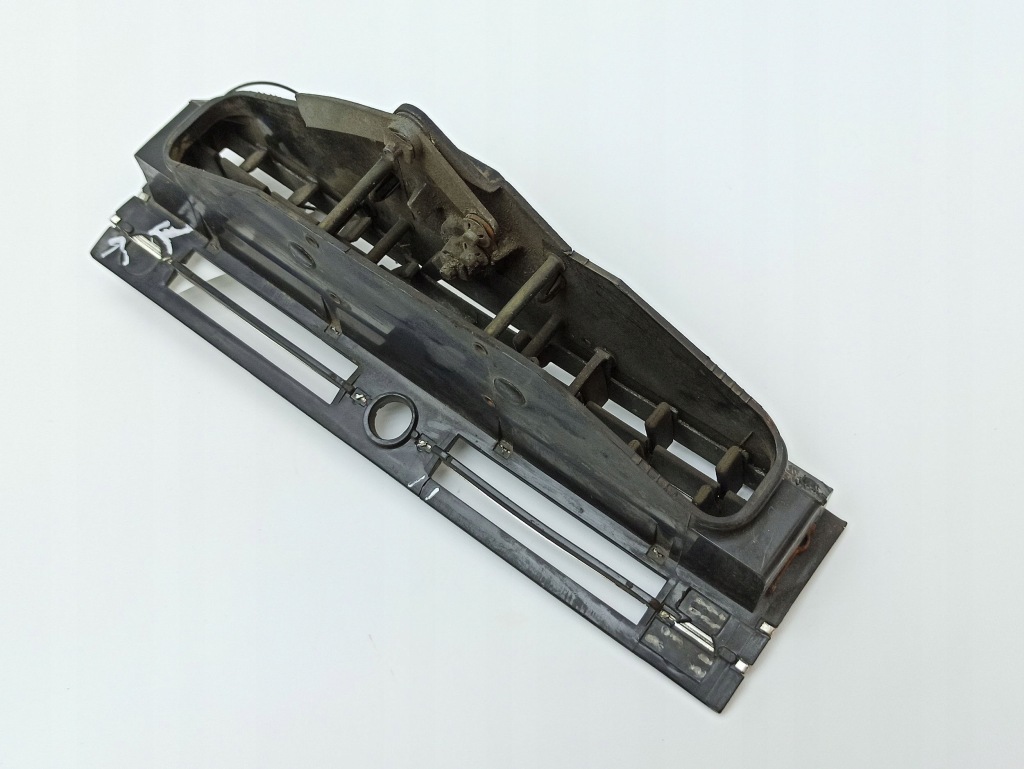 Рамка панель вентиляции mercedes-benz compakt w115 1158300003 Недорого