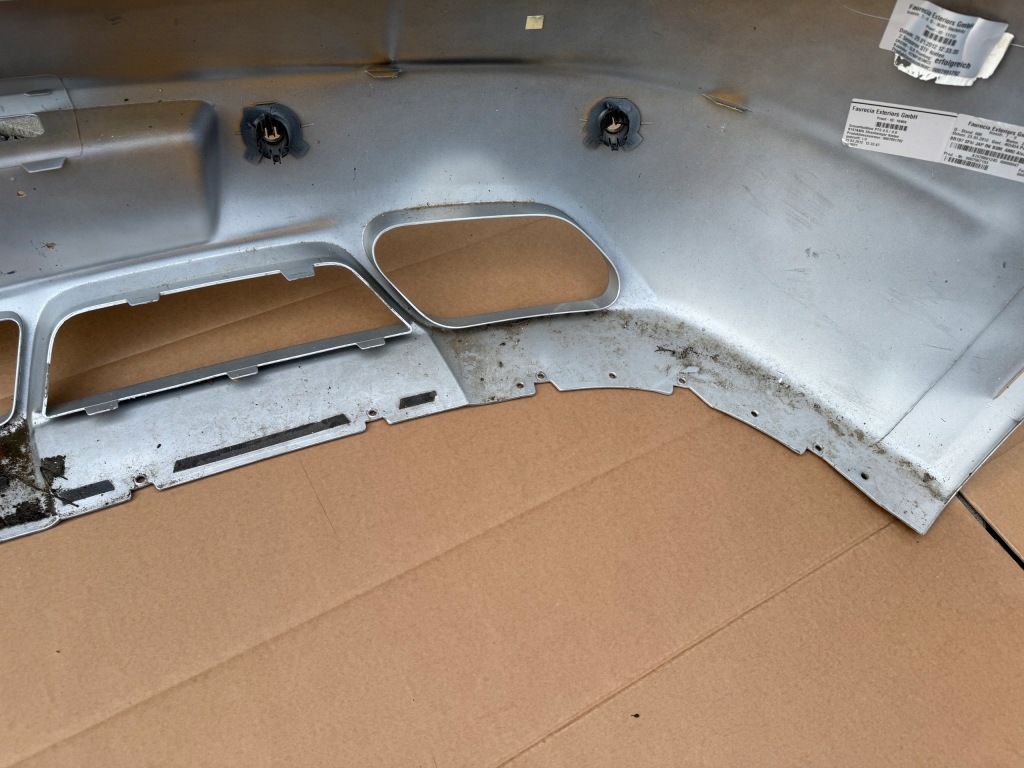 Бампер задний  mercedes sls 197 w197 r197 amg оригинал Оригинал