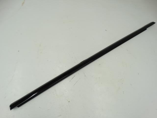 фото №1, Молдинг скребок двері правий задня mercedes w213 e300 lift