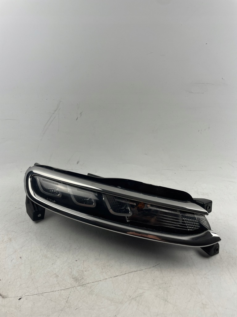 фото №1, Лампа права перед drl led citroen c3 aircross 2017-2024 9822790280-00