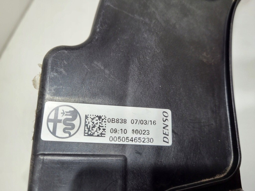 фото №3, Alfa romeo stelvio pas панель фары поперечина передний кронштейн правый оригинал!