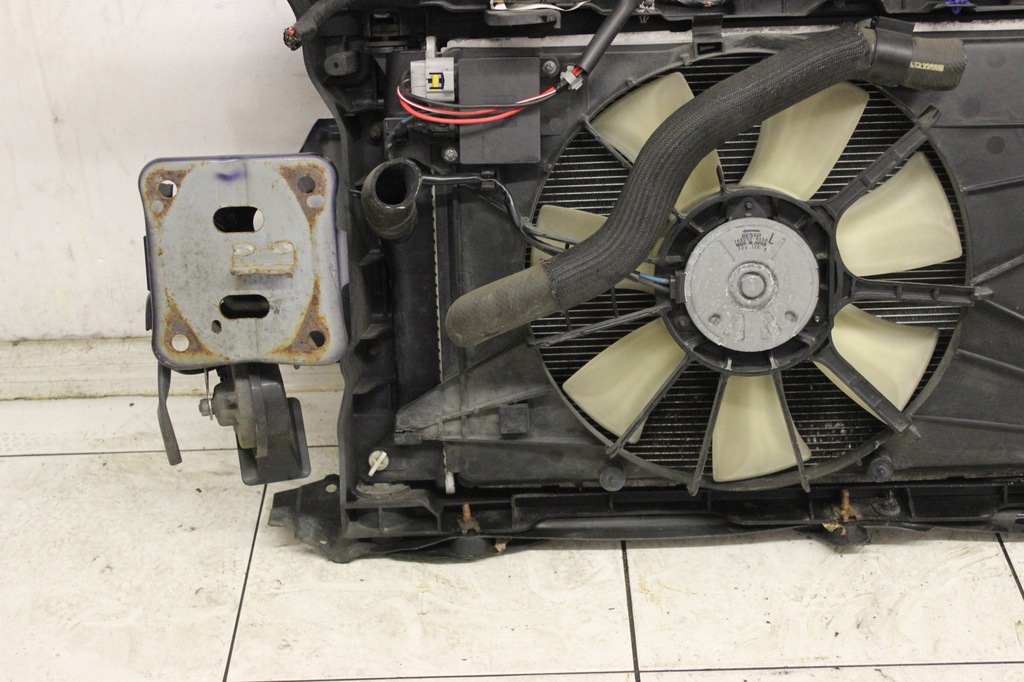 фото №11, Pas передний радиатор mazda 5 v 2005-2010r 2.0 d