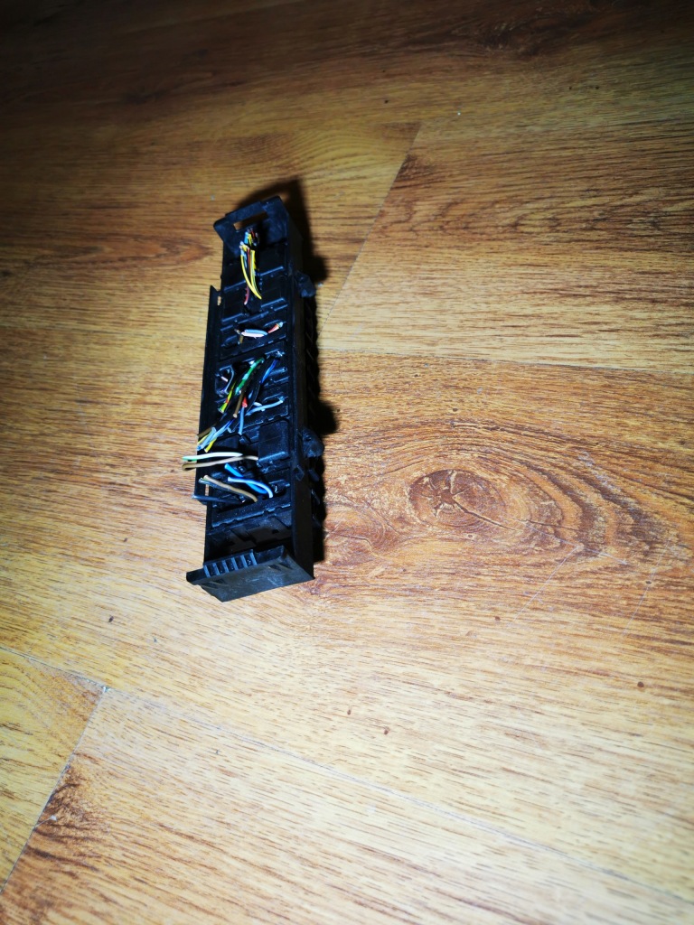 фото №8, Кронштейн рамка кронштейн кнопок перемикачів mercedesa w124 1248210071