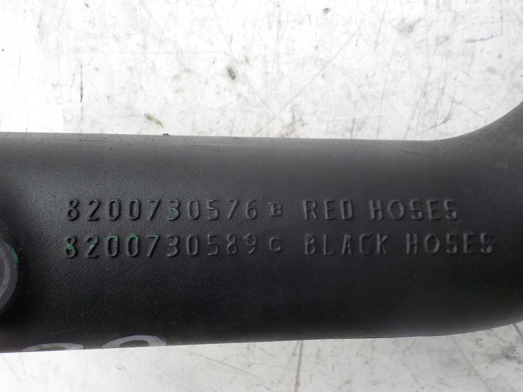 Купити Master iii 2.3 dci 125km m9t670 труба патрубок інтеркулер 8200730576b