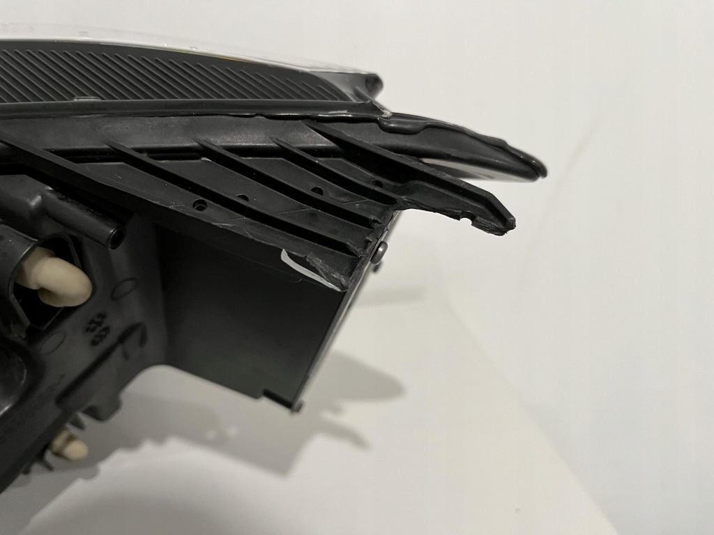 Dacia sandero 3 рестайлинг  фара правая  перед full led 260107920r Цена