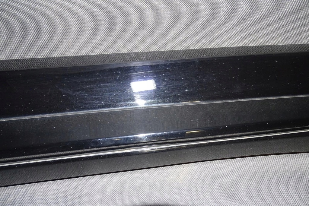 фото №5, Audi q3 ii s-line молдинг дверь правая перед oryg