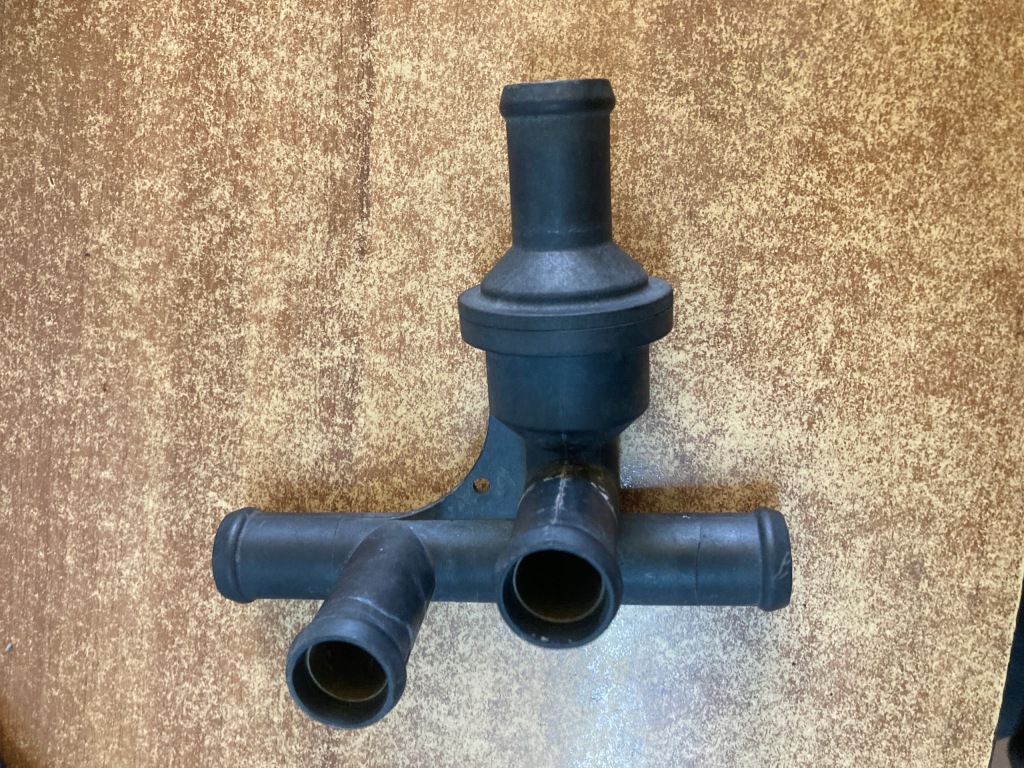 Купить T4 клапан обратный воды webasto 252014807000