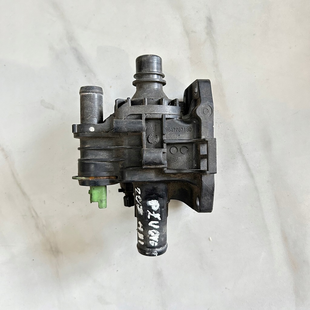 фото №1, Корпус термостата ford focus mk2 1.6 tdci 9647767180