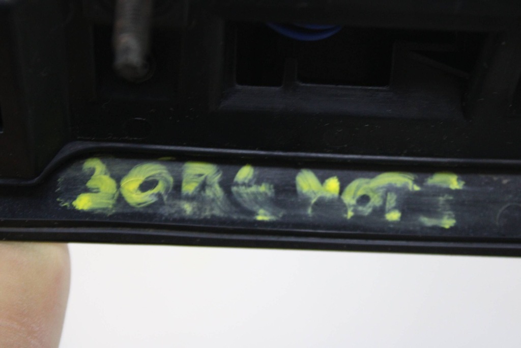 фото №9, Nissan note e11 06r- накладка молдинг кришки багажника задня задня z11