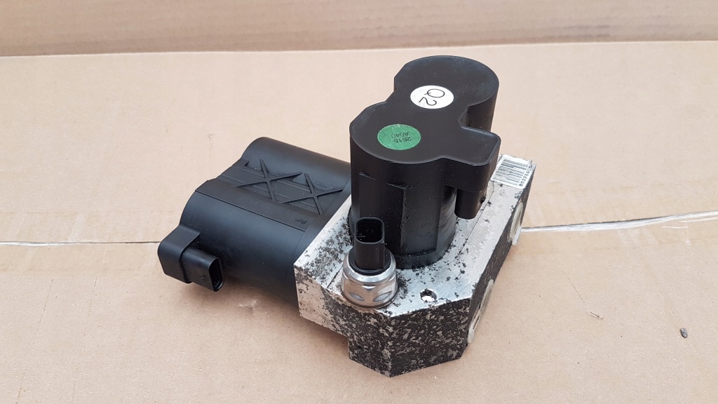 фото №3, Mercedes w221 блок клапанів клапани abc розподільник