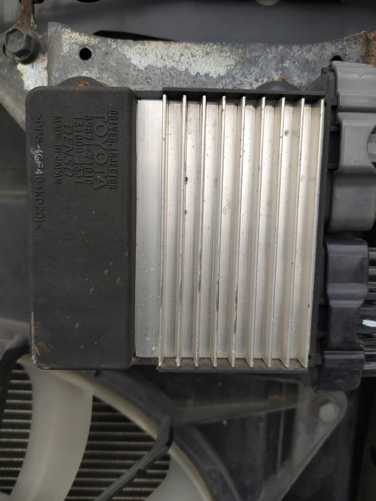 фото №9, Toyota auris i d4d pas передній