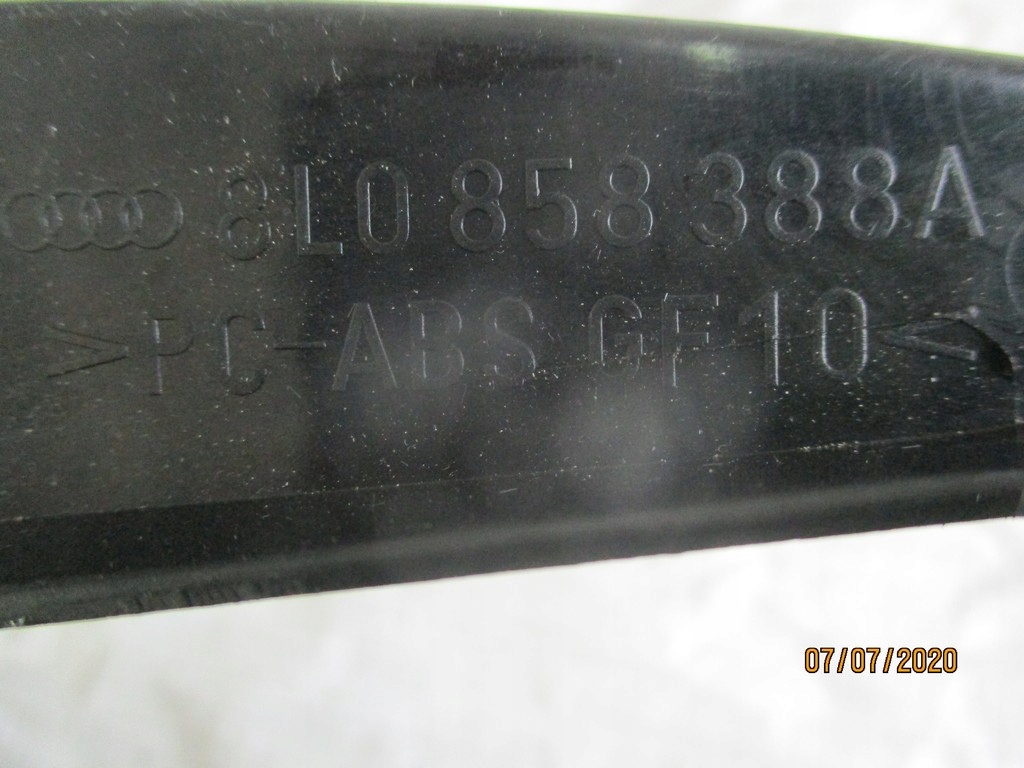 Рамка предохранителей правая левая 8l0858387a 8l0858388a audi a3 Доставка