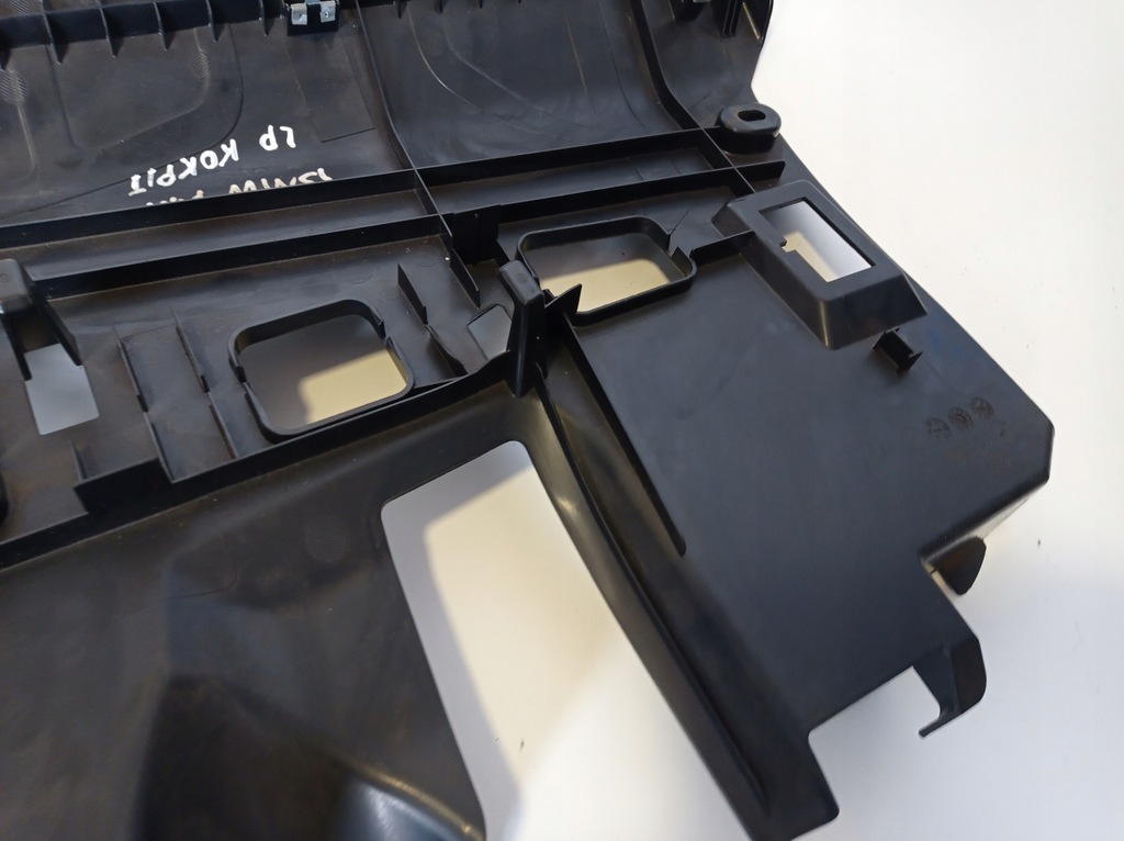 фото №10, Защита консоли нижняя левая bmw f11 9193003