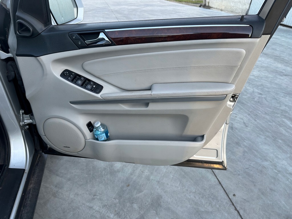 фото №13, Сидіння сидіння обшивки заднє сидіння шкіра сіра комплект mercedes ml w164 fl lubelskie