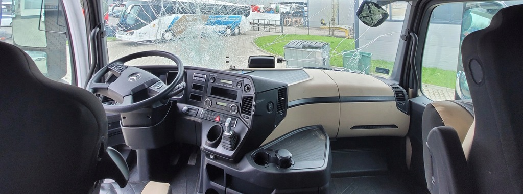 фото №1, Комплектна перехідник салону do праворульна mercedes actros mp4 e5 e6