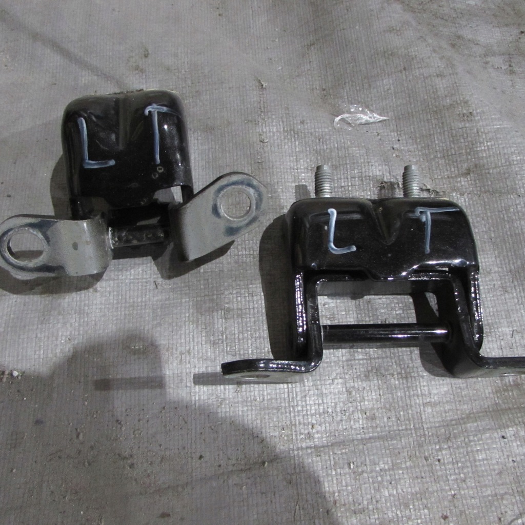 фото №4, Nissan leaf ii 2 2020 петля дверь l-p задняя задний