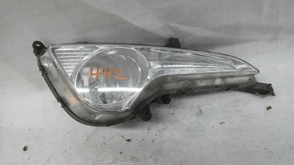 фото №1, Hyundai i40 idealny противотуманная фара правый