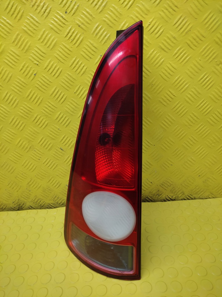 фото №1, Renault espace iv лампа левый задняя 8200027153