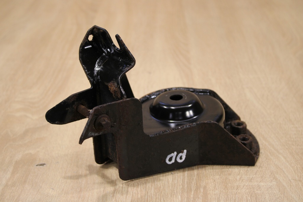 фото №1, Кріплення кронштейн радіатора правий перед opel cascada