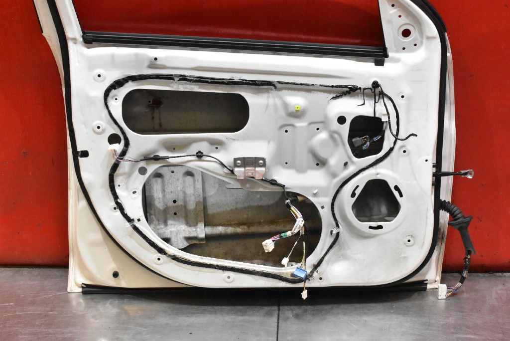 Двері ліва перед передні w37a mitsubishi asx 1 1 12-16 Зі Шроту