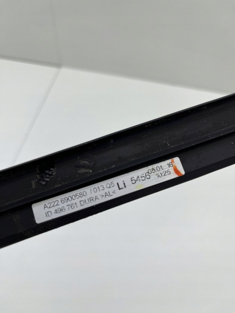 Купити Mercedes w222 молдинг ущільнювач двері ліва перед a2226900580