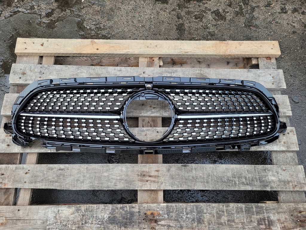 фото №1, Решётка радиатора решётка радиатора бампера mercedes e w213 lift amg