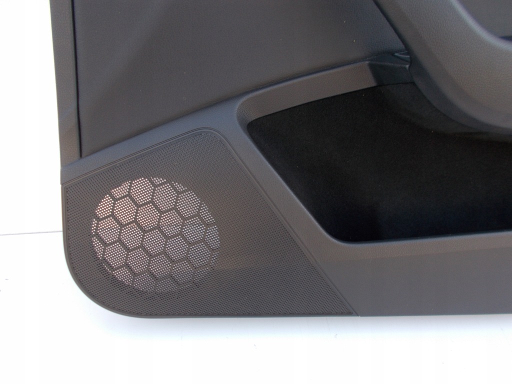 фото №7, Обивка дверь правый перед skoda superb iii kombi