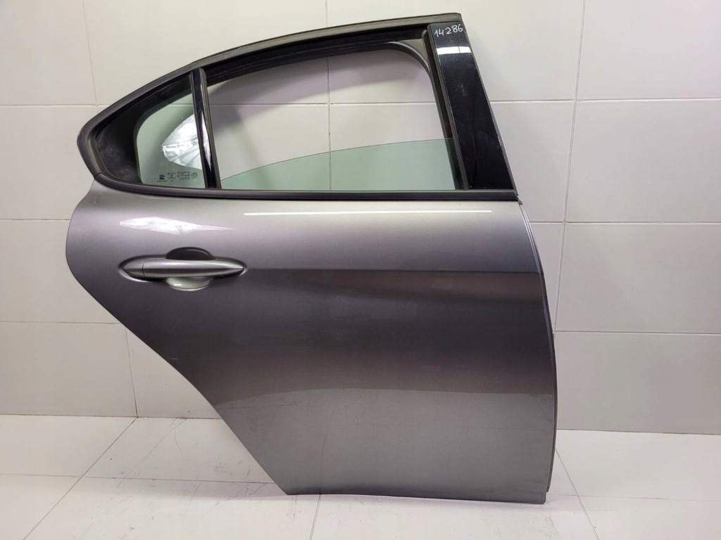 фото №1, Двері задня права сторона alfa romeo giulia 952 2017