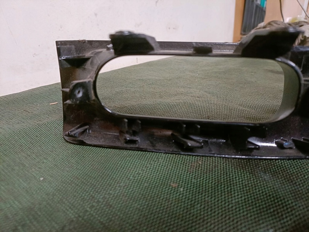 фото №12, Audi a3 8l переключатель стекло dekor правый перед 8l3867172g чёрный повреждённый