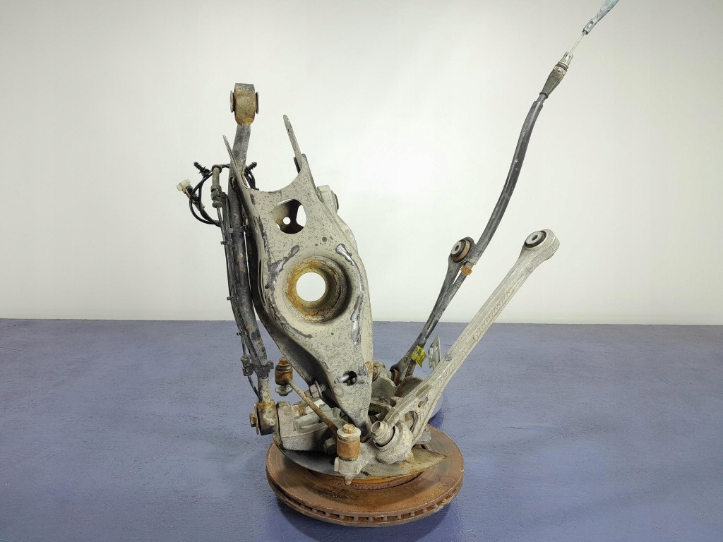 фото №6, Dodge challenger iii 5.7 377 km поворотный кулак ступица рычаги задняя левая