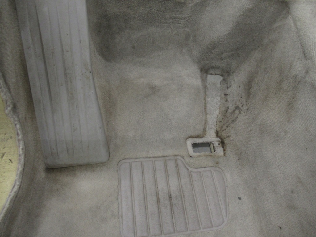 фото №6, Обшивка коврик пол bmw f01 europa