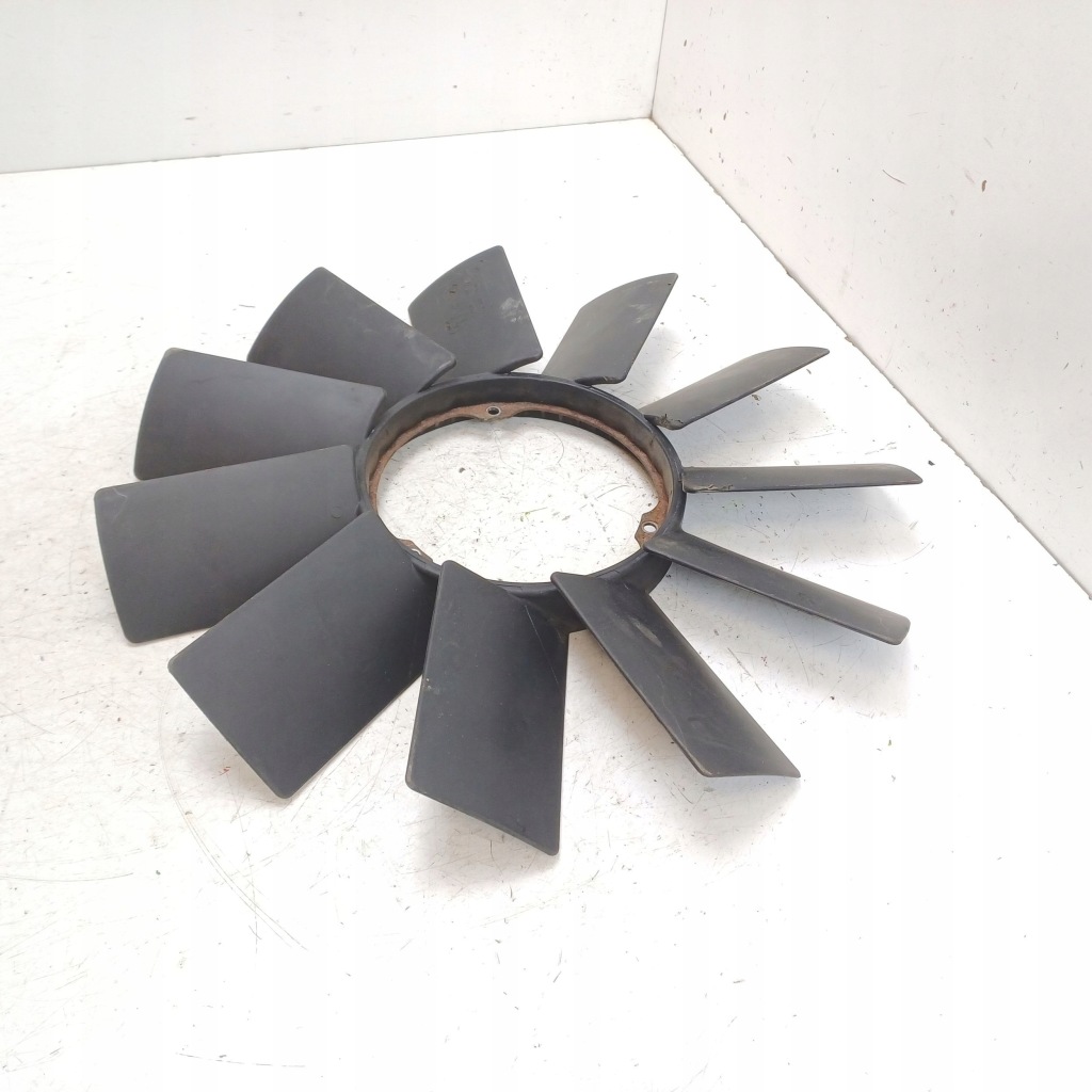 2001 bmw 3 e46 вентилятор вентилятора радіатора 1712058 Зі Шроту